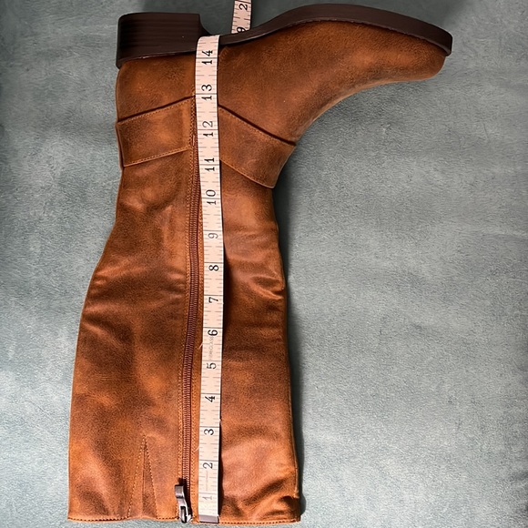 Leather boots - Picture 3 of 4